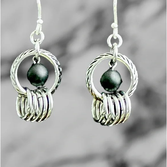 EUC! UNIQUE BLACK AND SILVER CIRCLES DROP EARRINGS - Picture 6 of 7